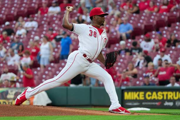 Justin Dunn's shoulder is still not healed, derailing his season with Reds.