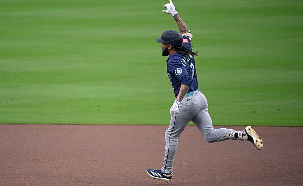 JP Crawford sent the first pitch of the game over the right field wall in San Diego’s Petco Park on Friday to kick off the scoring in the Mariners’ 5-1 win over the Padres.