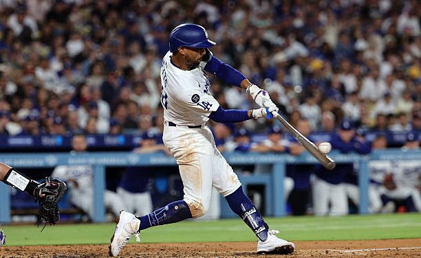 Mookie Betts’ 5th-inning, 2-run homer gave the Dodgers the lead in their 5-1 win over the Blue Jays on Friday.