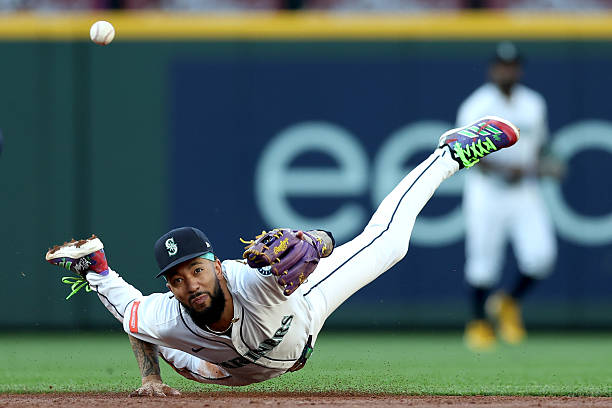 Grunge Vs. The Motown Sound | The Tiger and Mariner Bros Are Ready For The ALDS