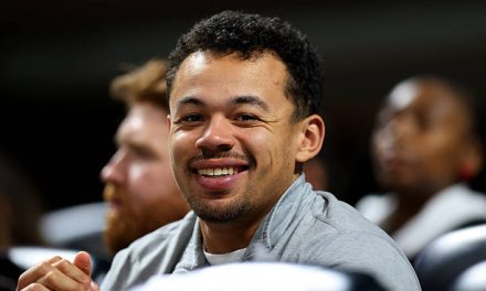 Brookie Of The Year | MLBbrookie Drake Baldwin, Picked Up The National League Rookie Of The Year Award From Behind Home Plate