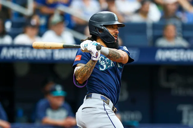 J.P. Crawford Goes 3-For-4 With Three RBI In Mariners’ 8-2 Victory Over Rays
