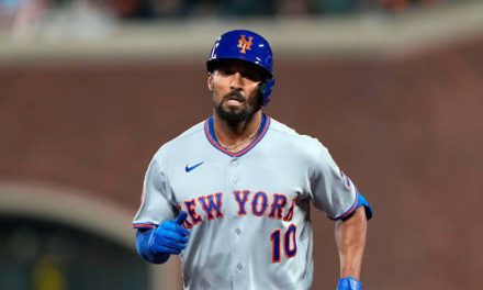 Marcus Semien’s tie-breaking solo homer in the 8th sparks Mets to 7-2 victory over Rangers